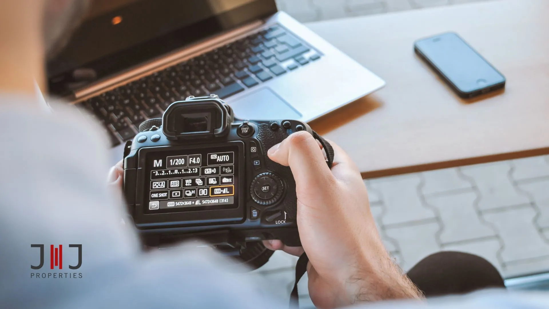 Photographie immobilière : Comment préparer chaque pièce de votre bien pour le shooting photo ?